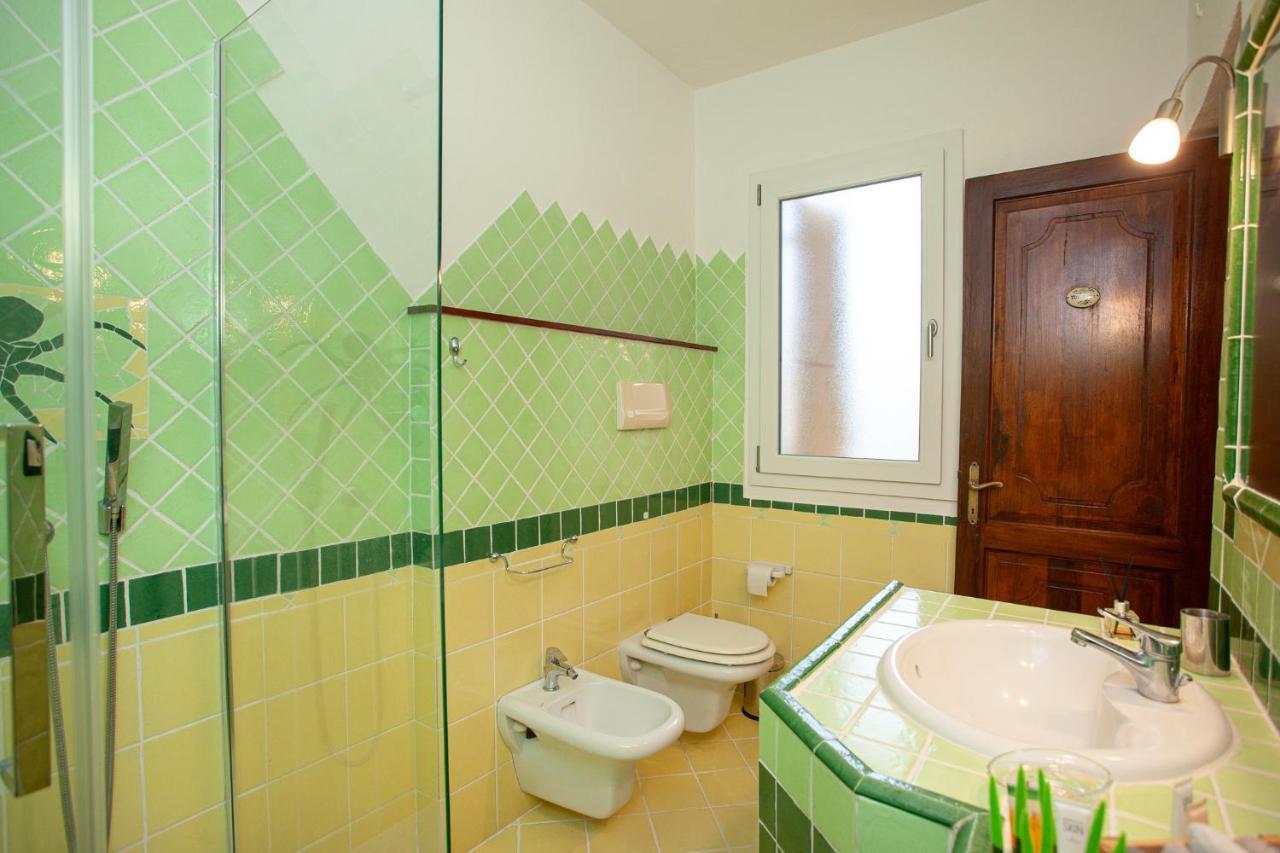 Camere Tirreno 1 San Teodoro  Exterior photo